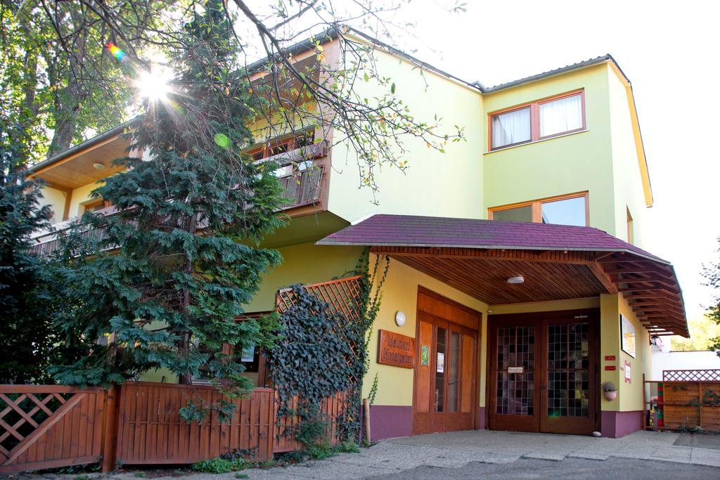 Appartementhaus Witzmann Bad Voeslau Esterno foto